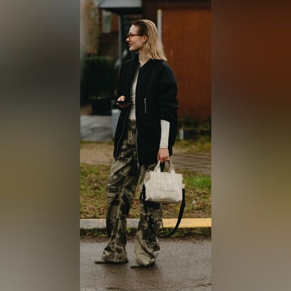 Norma Kamali Green Camo tactical field Cargo Pants Women's Size 12 - Picture 10 of 15